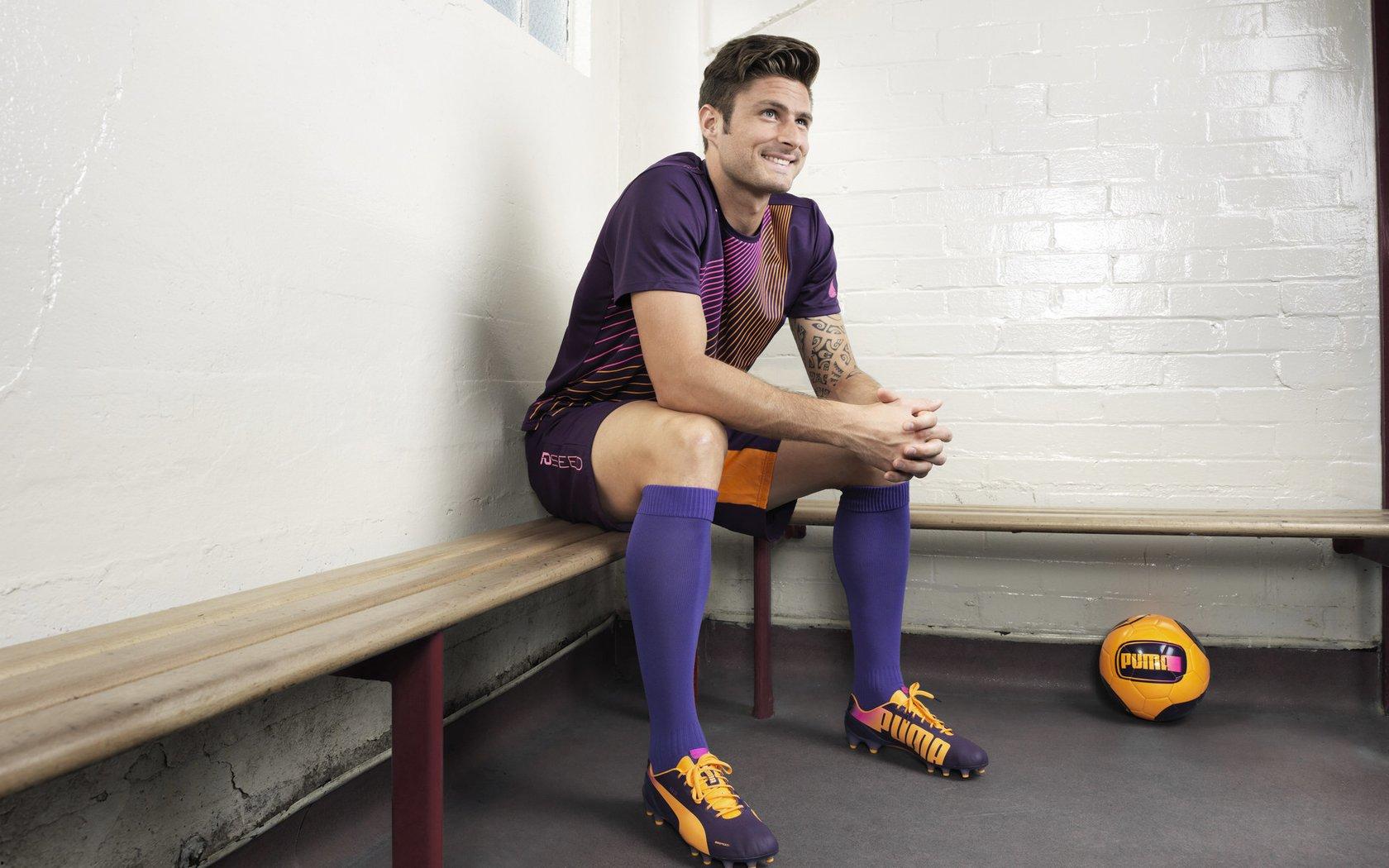 毕尔巴鄂竞技后防核心埃吉鲁斯重伤,右膝十字韧带撕裂赛季恐报销