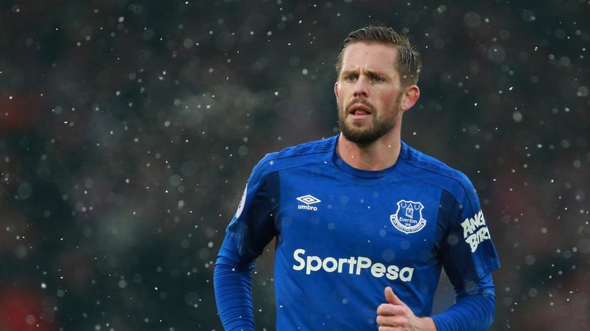 尤文图斯中场道格拉斯-路易斯面临离队,英超回归成唯一选择