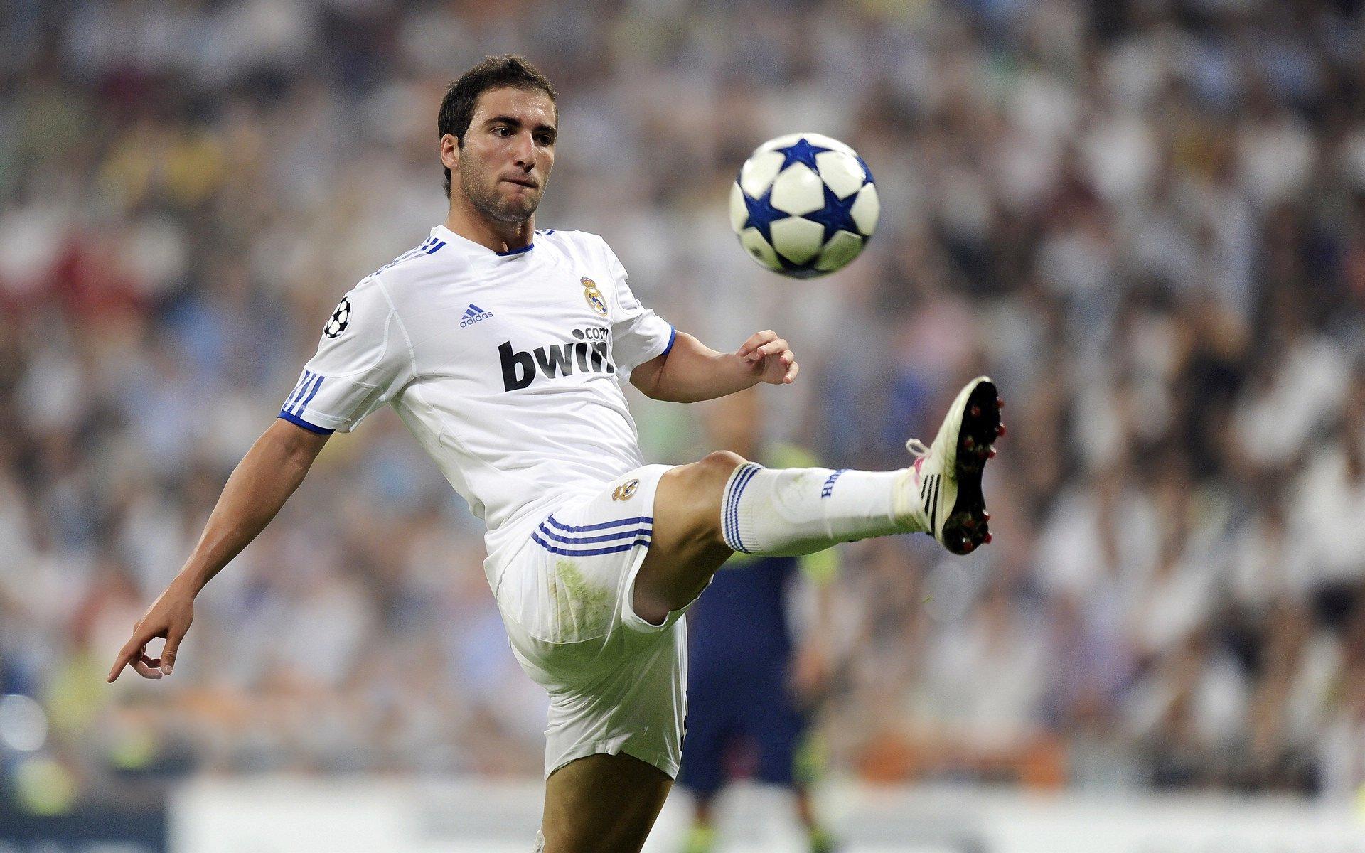 昔日荣耀之师崩塌，西媒体人痛心疾呼，冠军灵魂已荡然无存